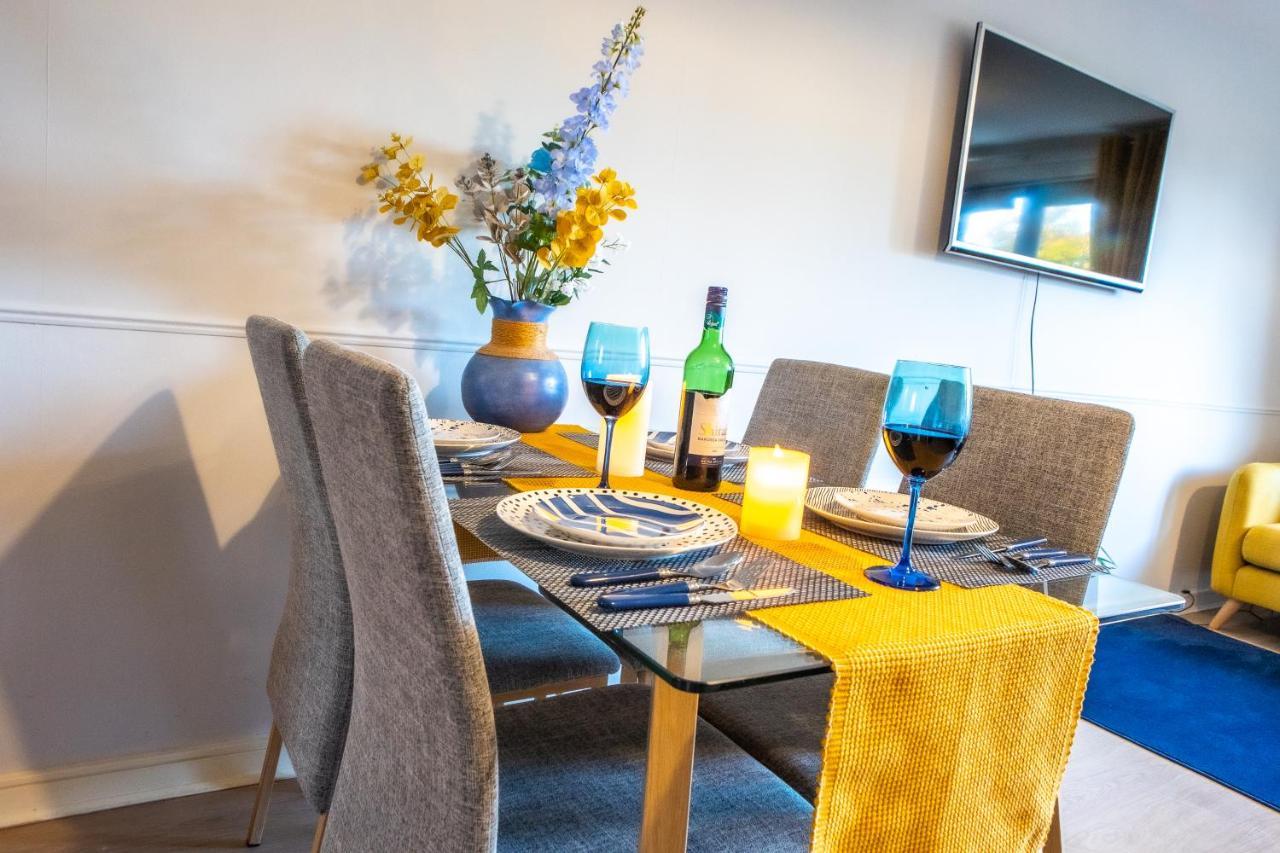 Newly Furnished Appartment Near Train Station Wolverhampton Eksteriør billede