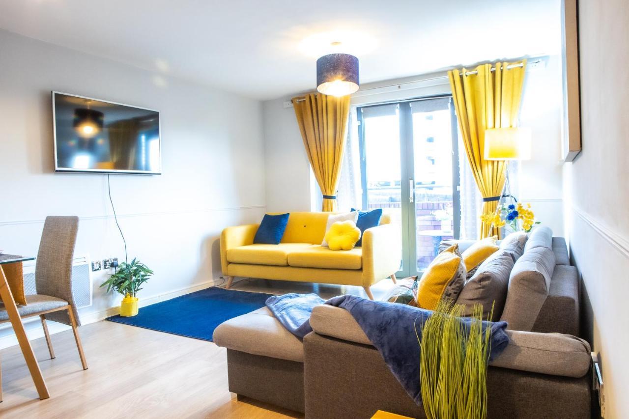 Newly Furnished Appartment Near Train Station Wolverhampton Eksteriør billede