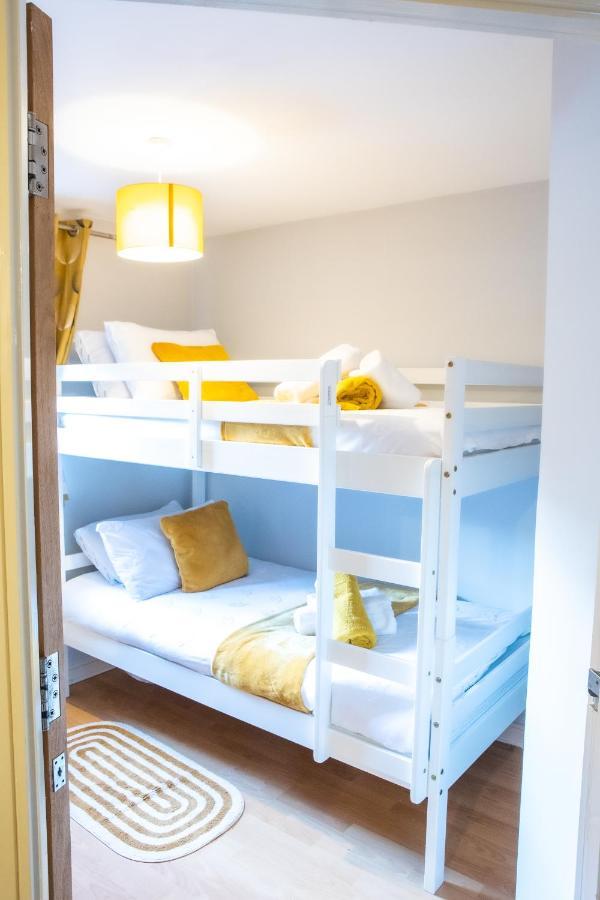 Newly Furnished Appartment Near Train Station Wolverhampton Eksteriør billede