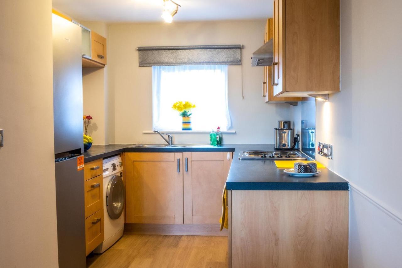 Newly Furnished Appartment Near Train Station Wolverhampton Eksteriør billede